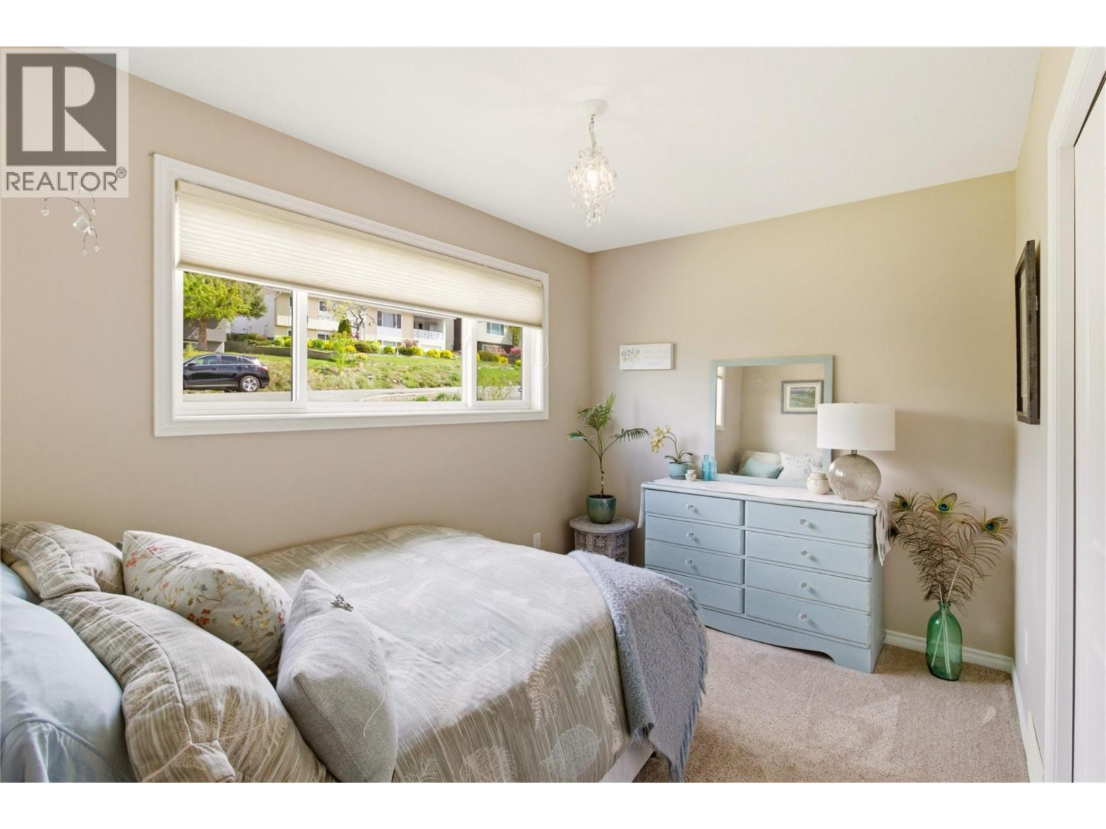869 McKenzie Road - 33