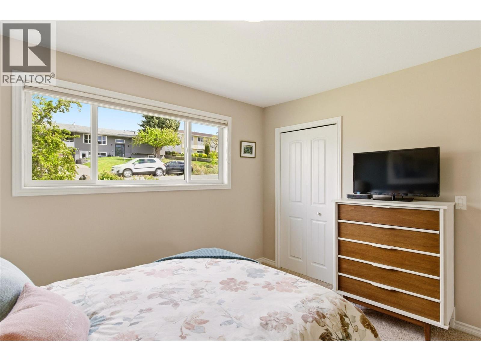 869 McKenzie Road - 31
