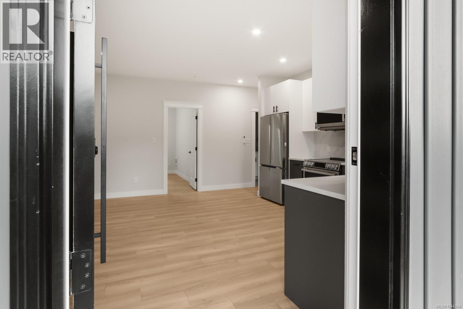 #100 2188 Jingle pot Rd - Image 9