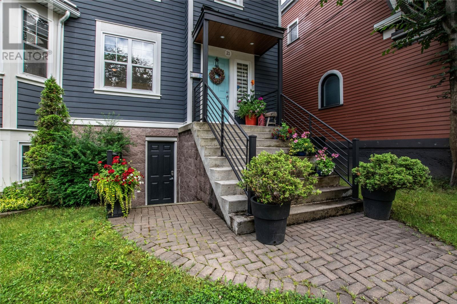 21 Topsail Road, St. John's — photo 3