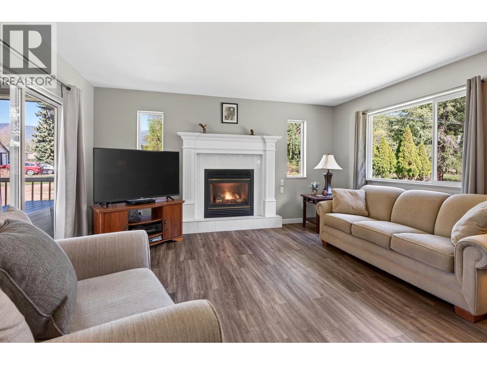 106E Old N Thompson Highway - 14