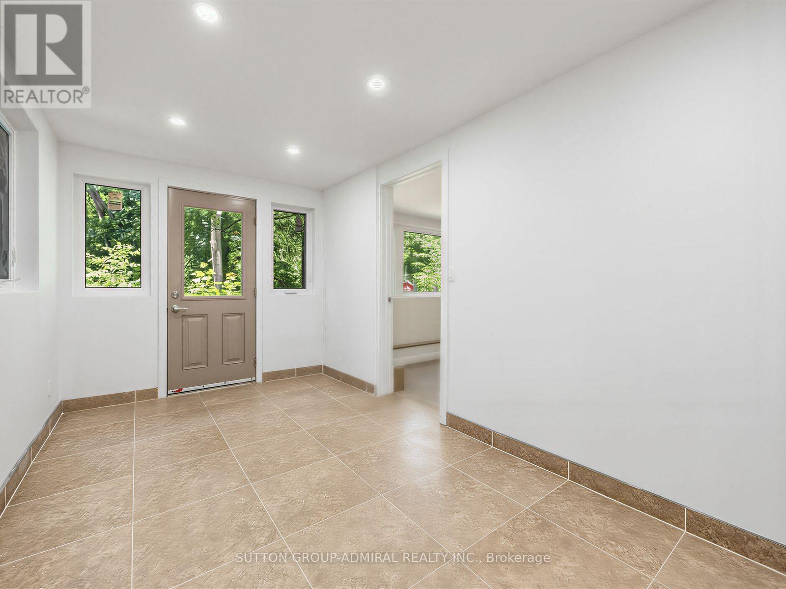 246 ELLIS AVENUE - Image 28