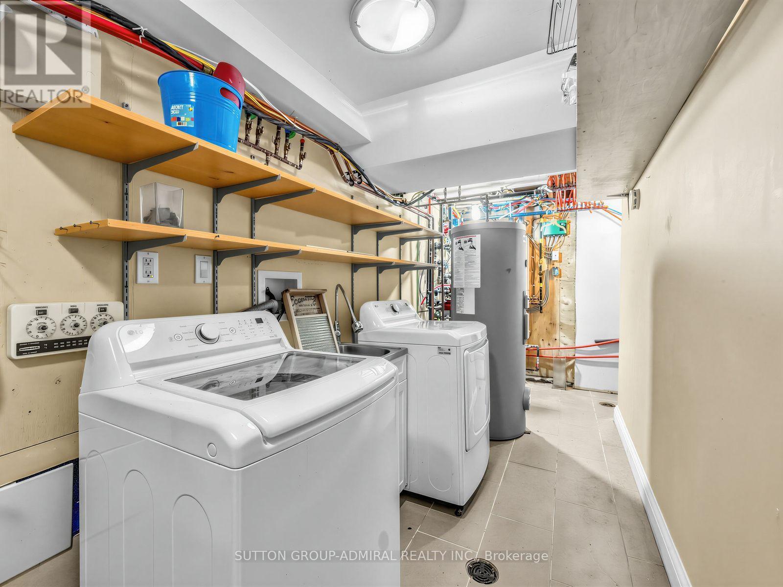 246 ELLIS AVENUE - Image 31