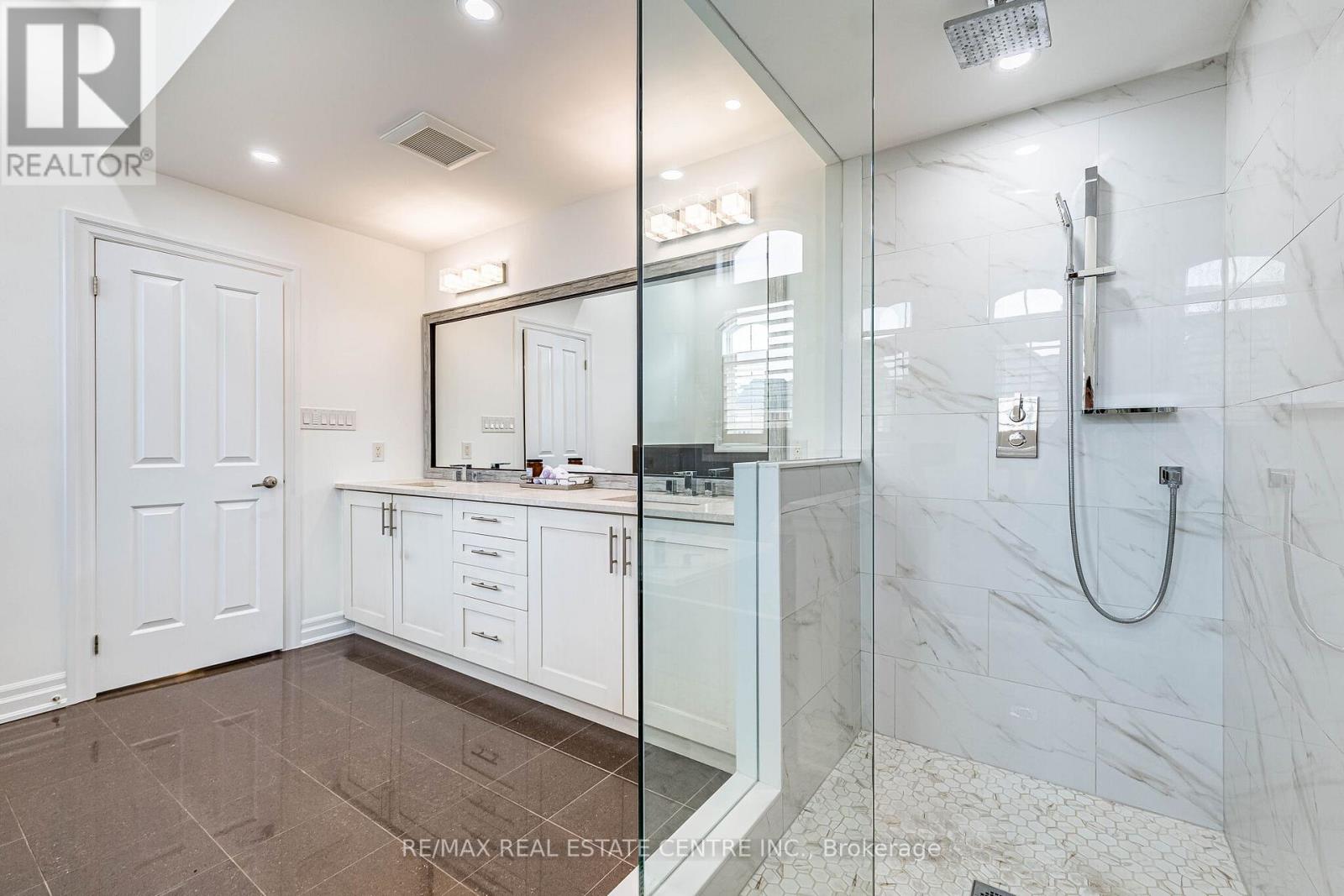 40 CACHET COURT - 29