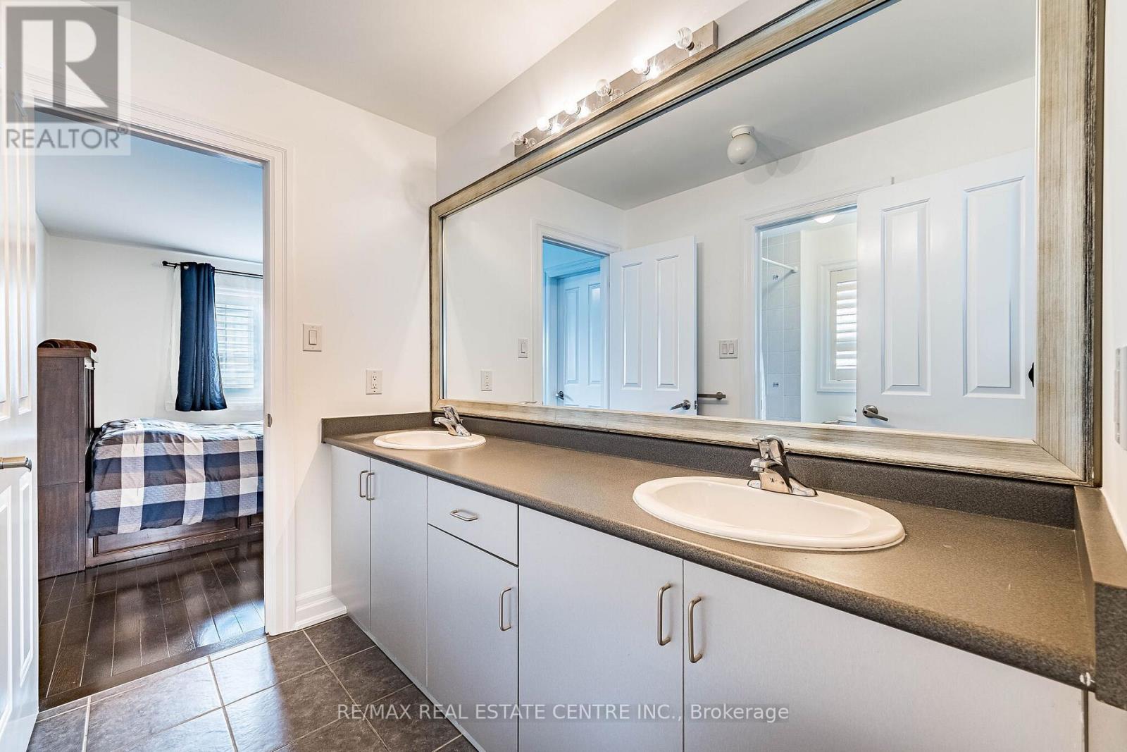 40 CACHET COURT - Image 33