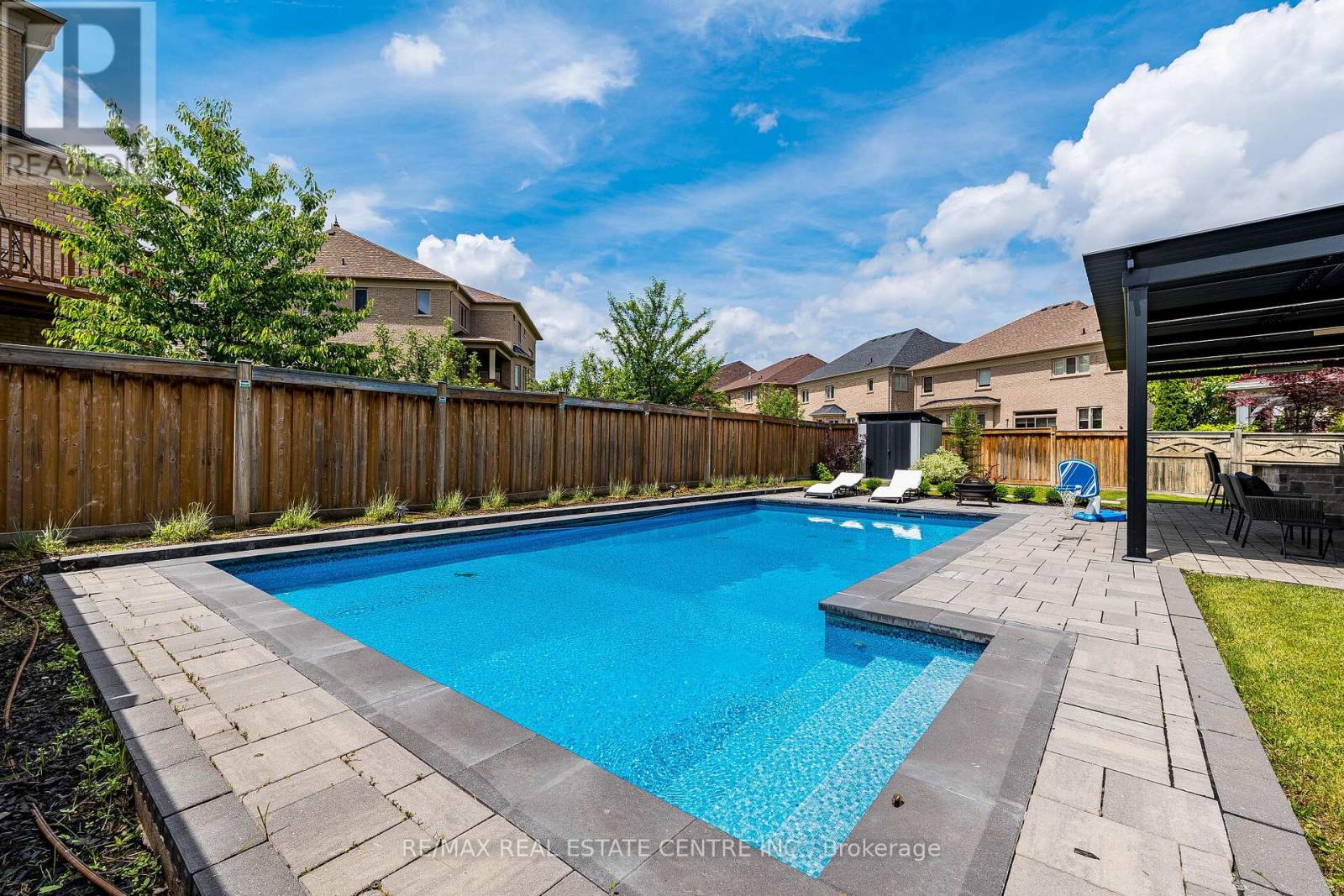 40 CACHET COURT - 46