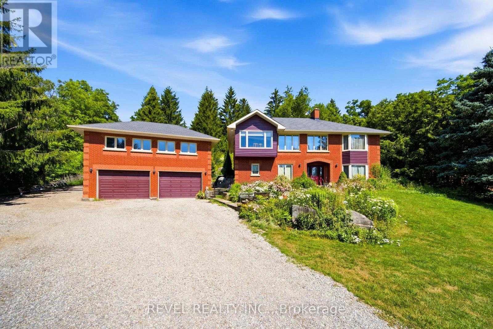 3156 ESCARPMENT SIDE ROAD - 2