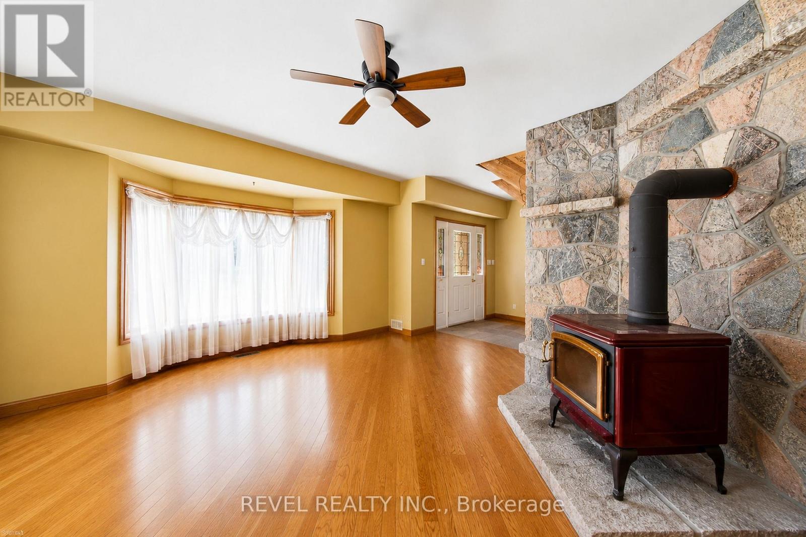 3156 ESCARPMENT SIDE ROAD - 8