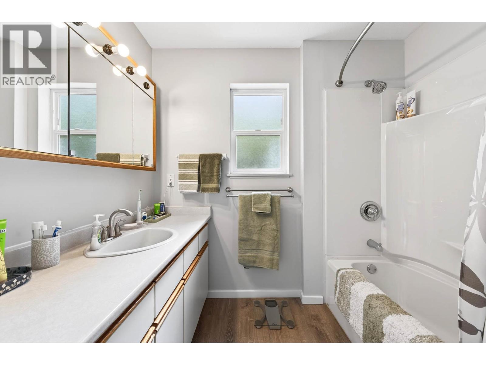 106E Old N Thompson Highway - 29