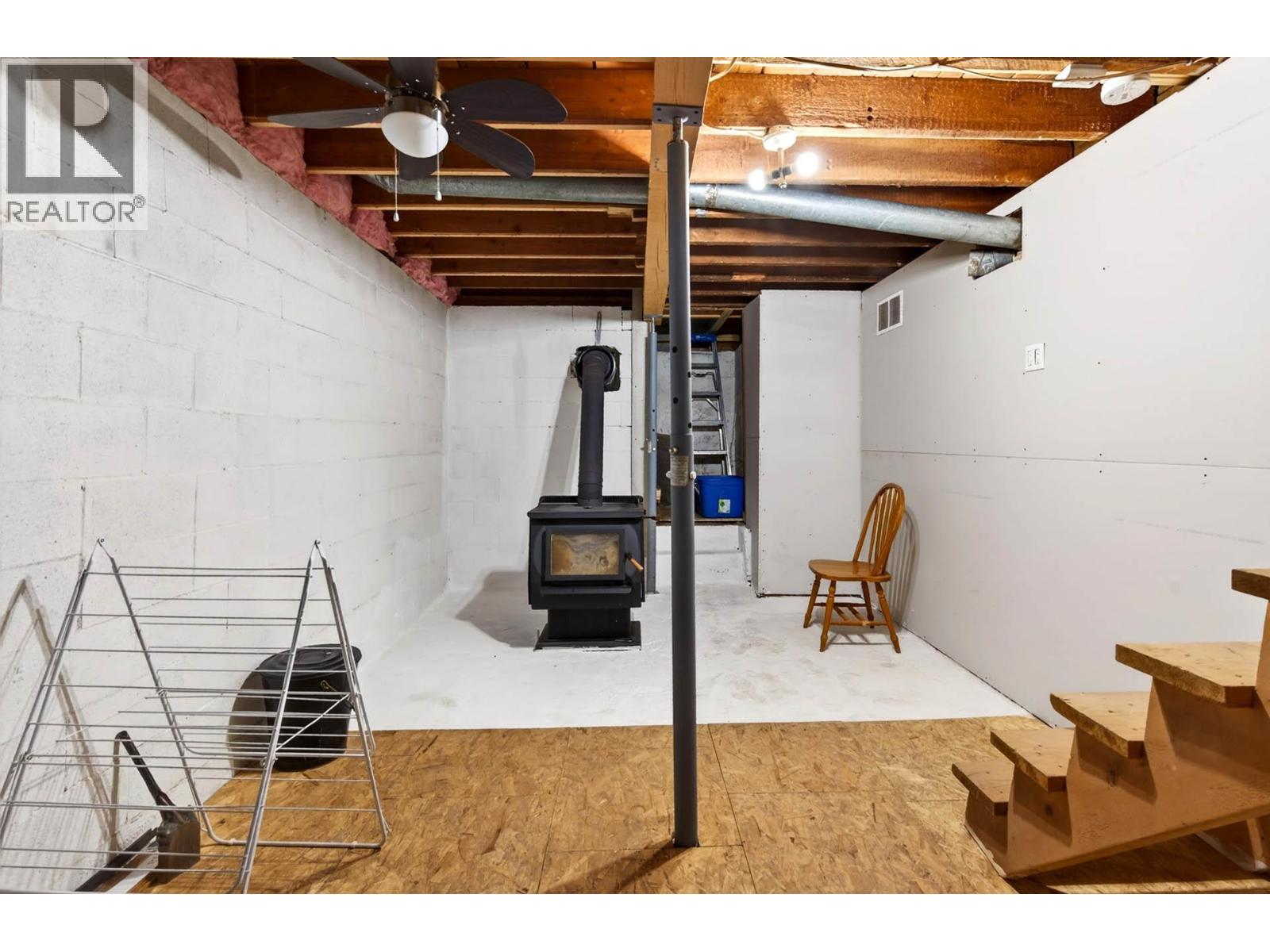 106E Old N Thompson Highway - 35