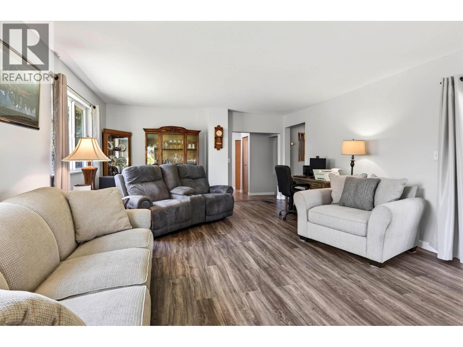 106E Old N Thompson Highway - 17