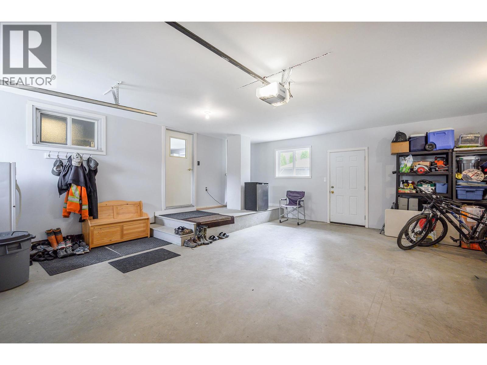 106E Old N Thompson Highway - 57