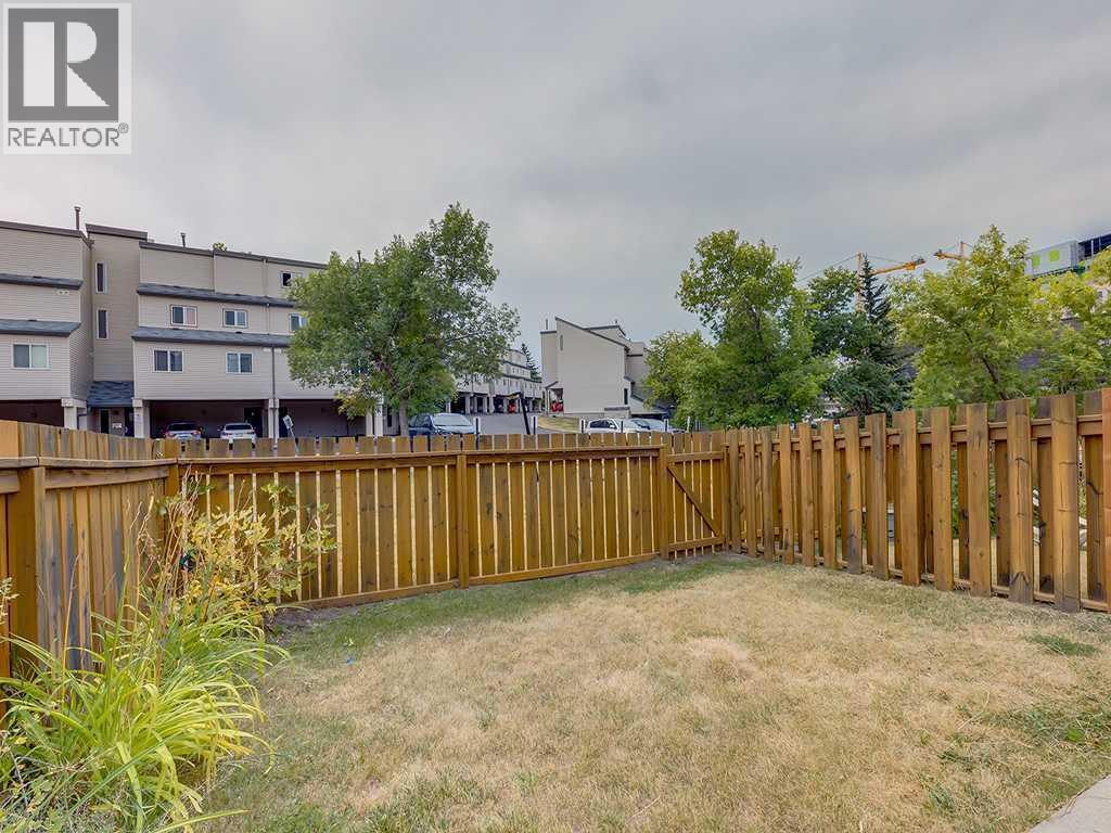 #113 1540 29 Street NW - 23