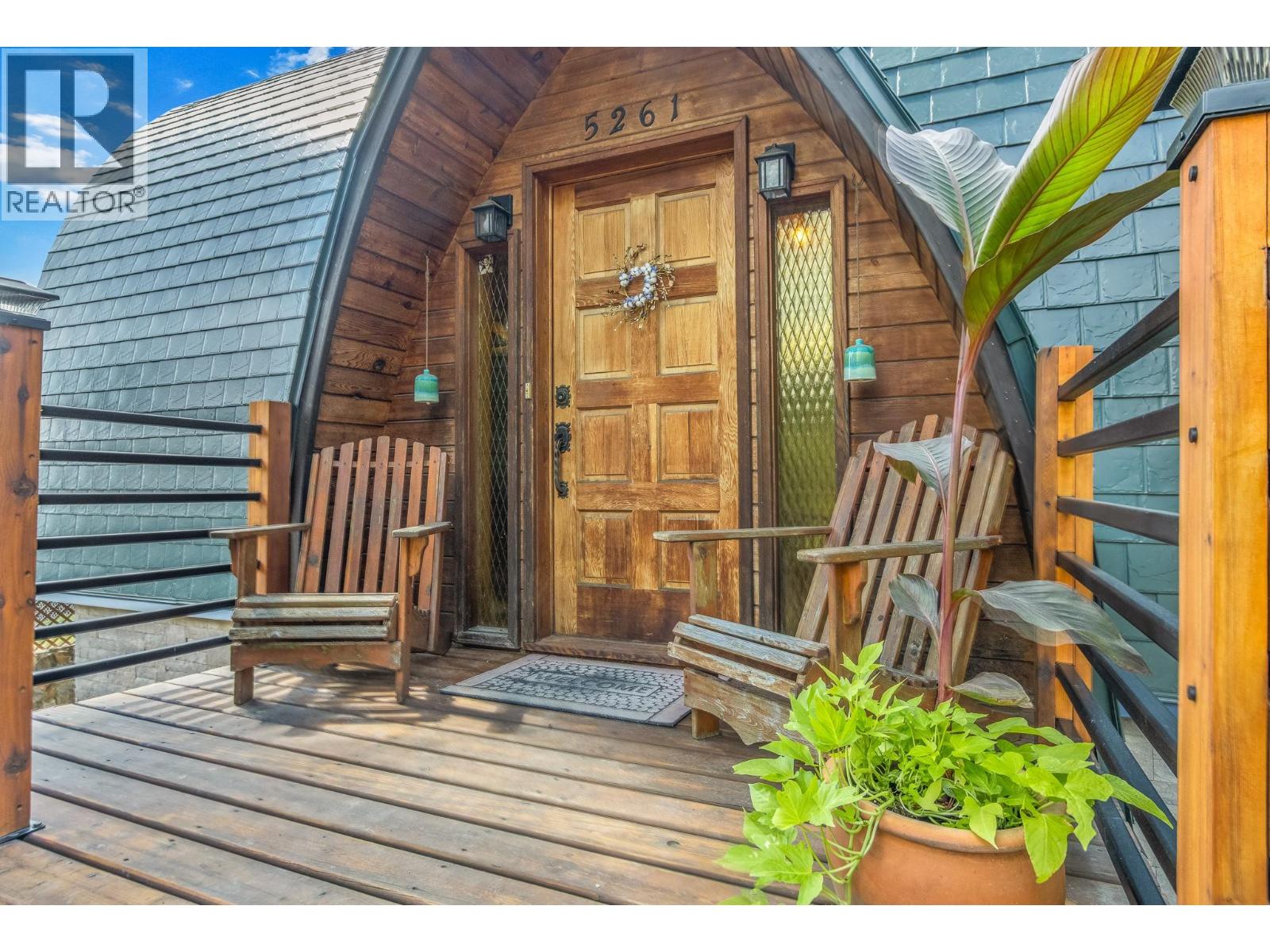 5261 Lakeshore Road NE - 3
