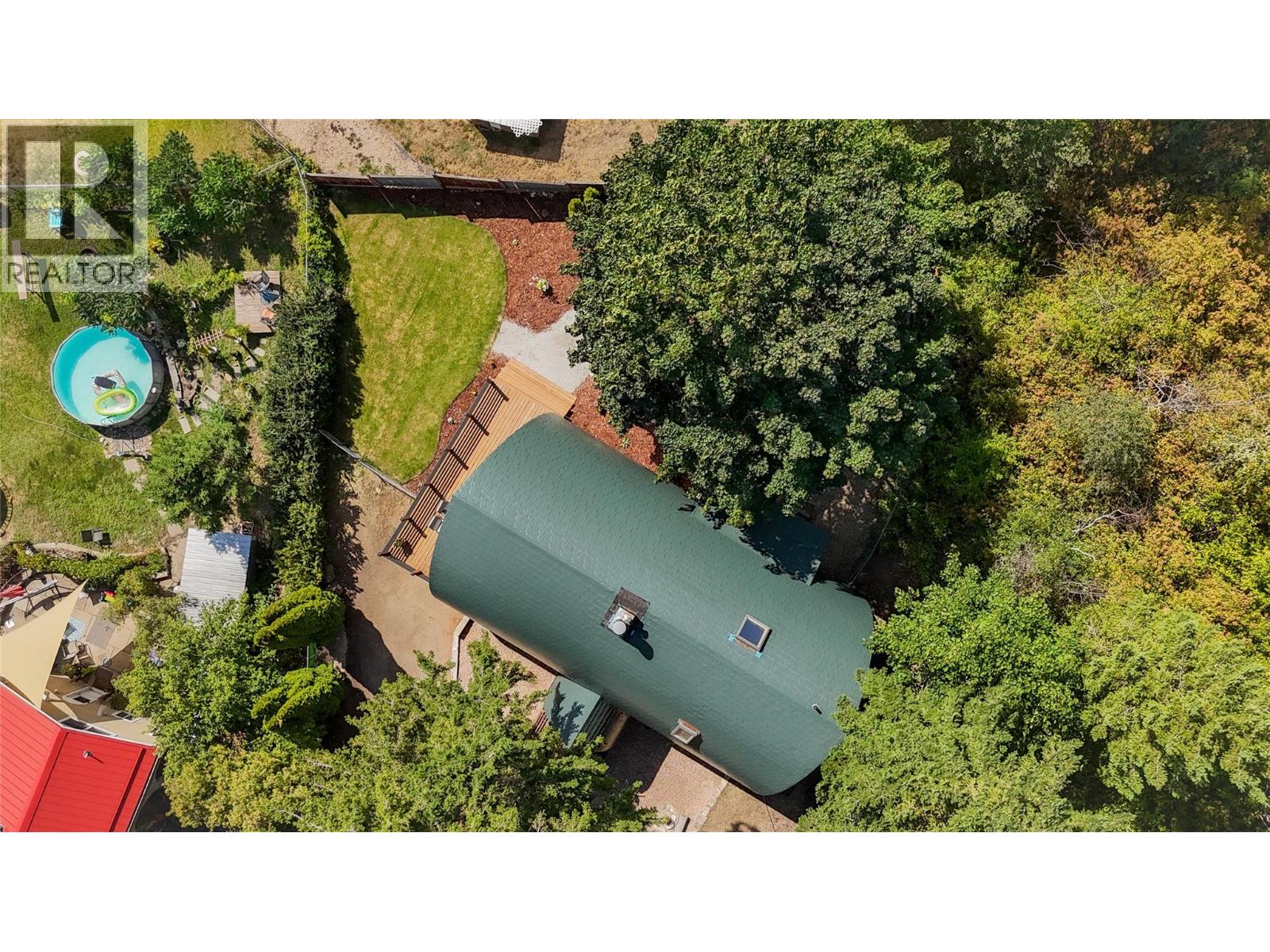 5261 Lakeshore Road NE - 44