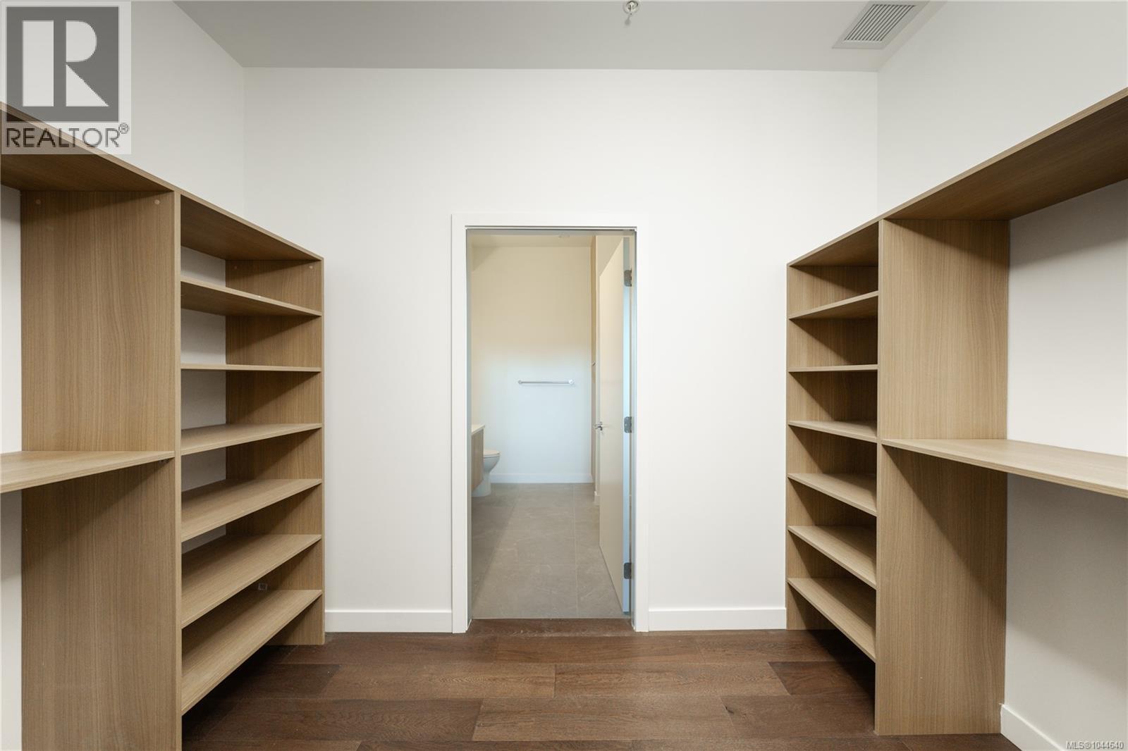 #107 9570 Fifth St - 11