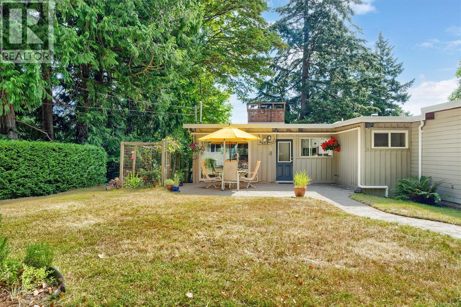 4902 Lochside Dr - Image 23
