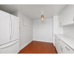 1701 14881 103a Avenue, Surrey, BC V3R0M5 Photo 10