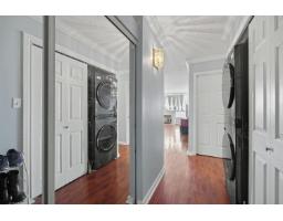 1701 14881 103a Avenue, Surrey, BC V3R0M5 Photo 16