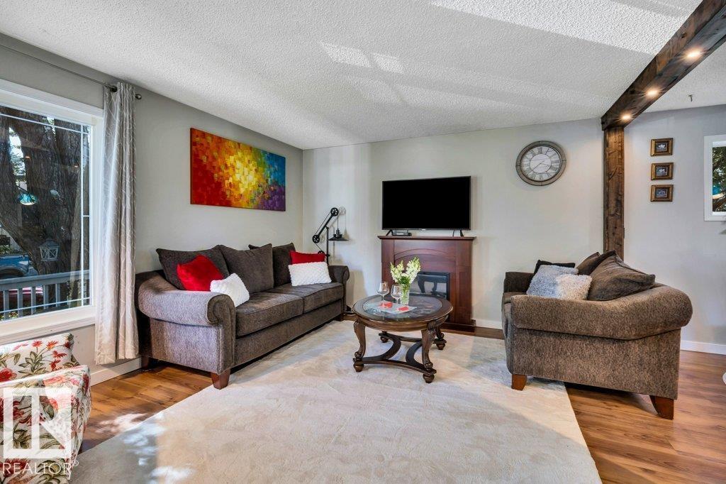 216 Greenwood DR - 10