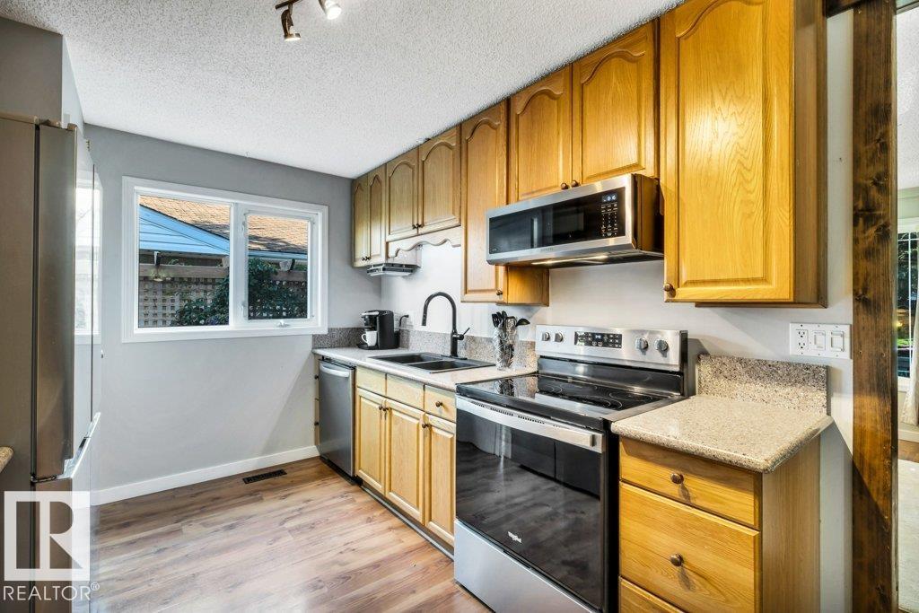216 Greenwood DR - Image 18
