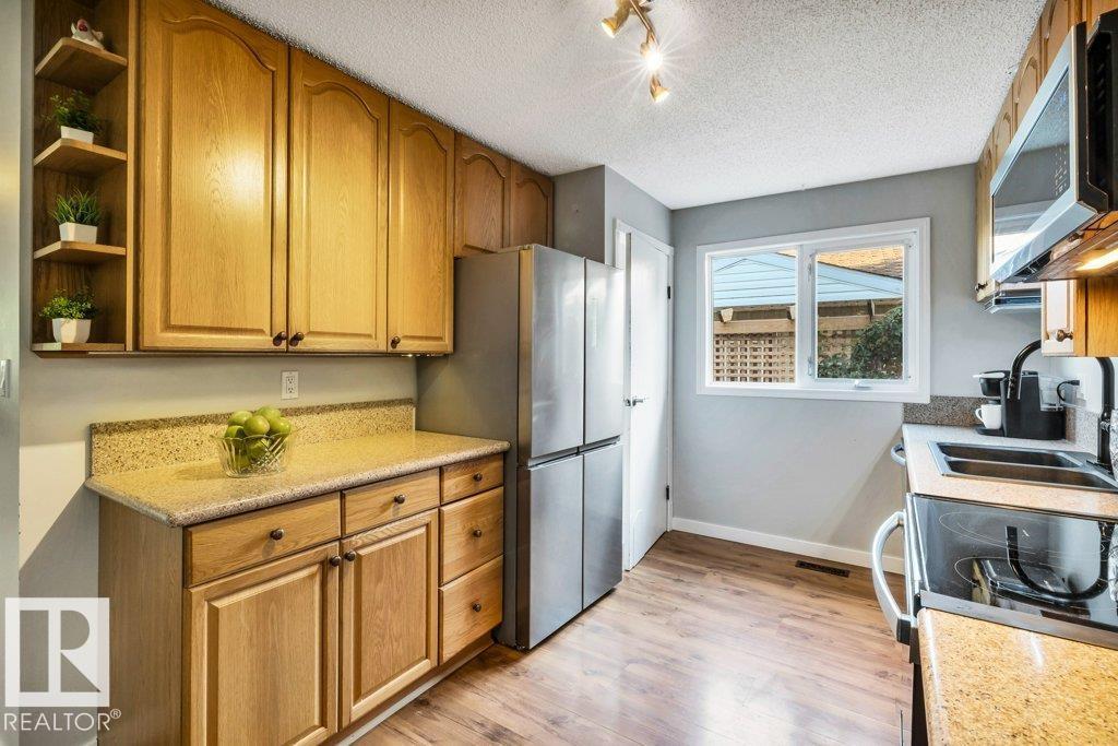 216 Greenwood DR - Image 19