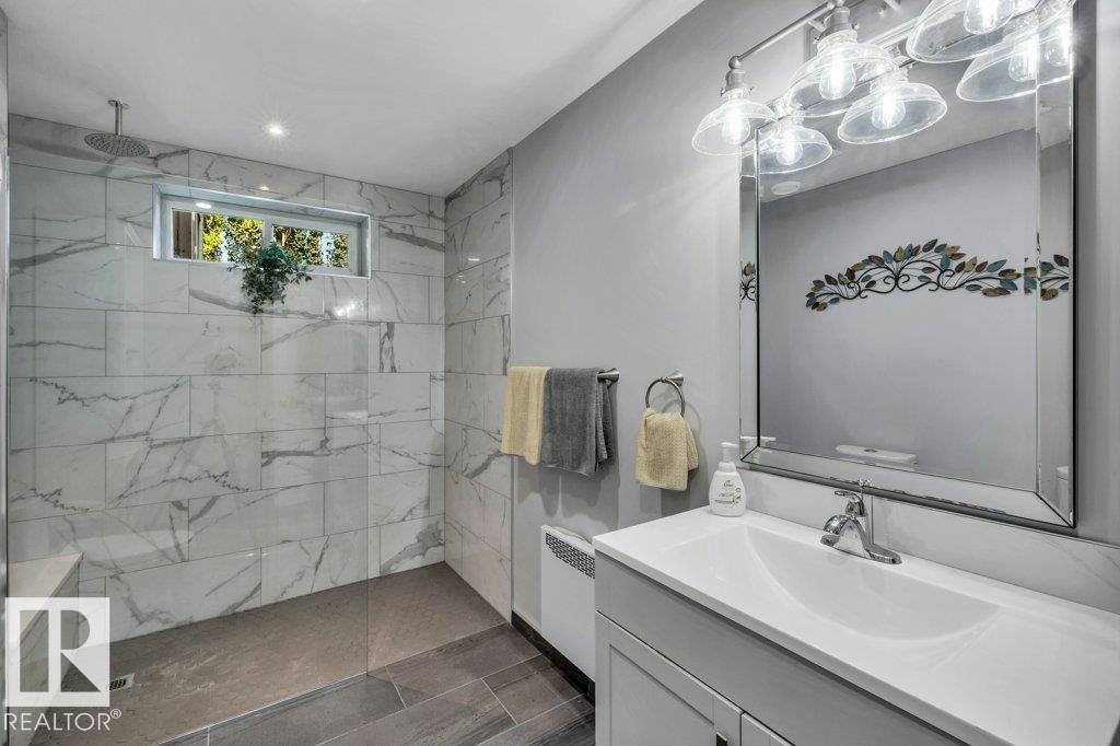 216 Greenwood DR - 41