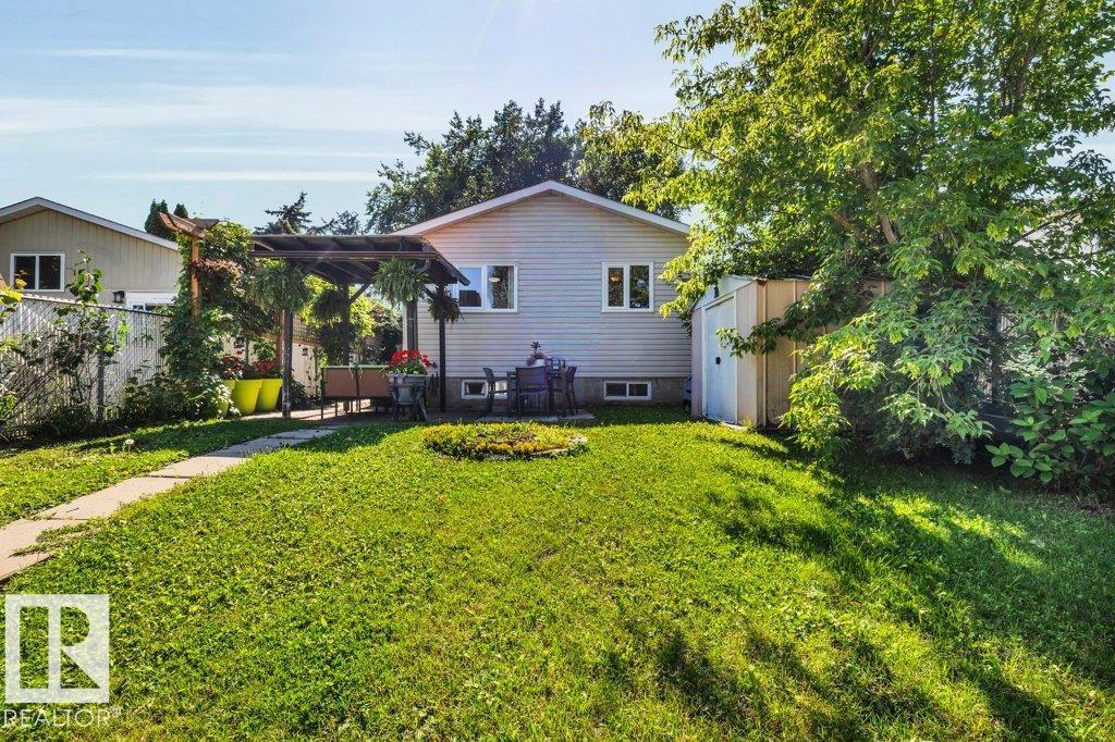 216 Greenwood DR - 47