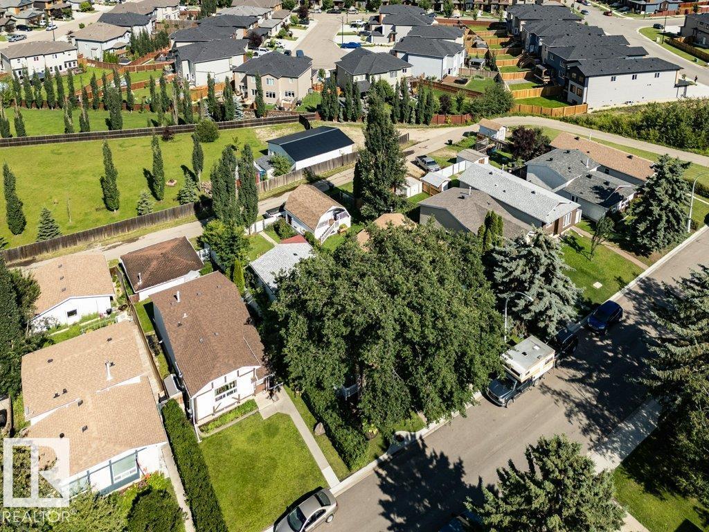 216 Greenwood DR - 52