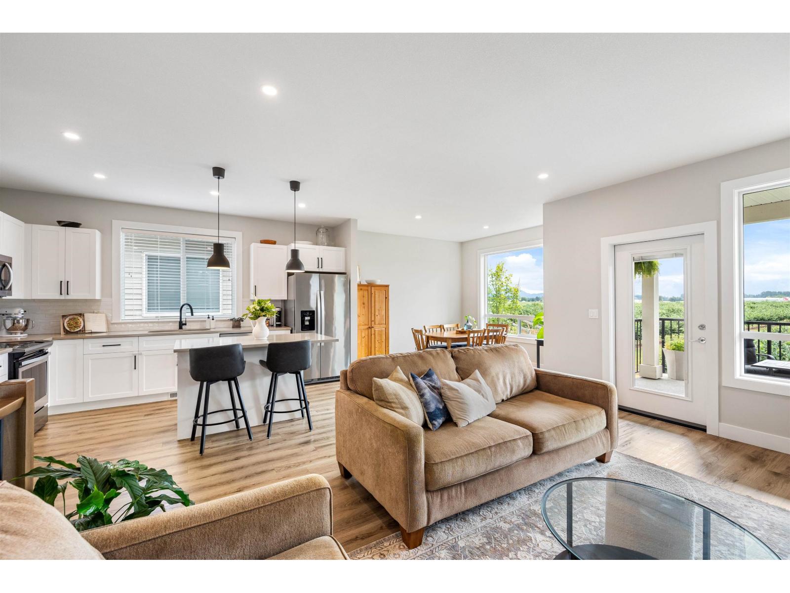 10392 WEDGEWOOD DRIVE, Fairfield Island, Chilliwack