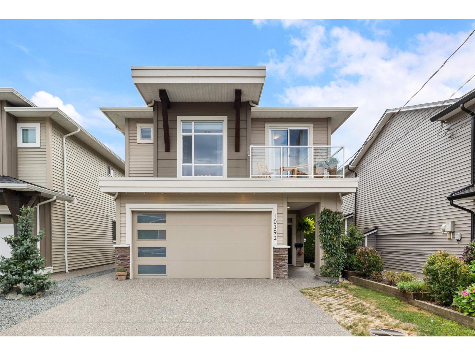 10392 WEDGEWOOD DRIVE, Fairfield Island
