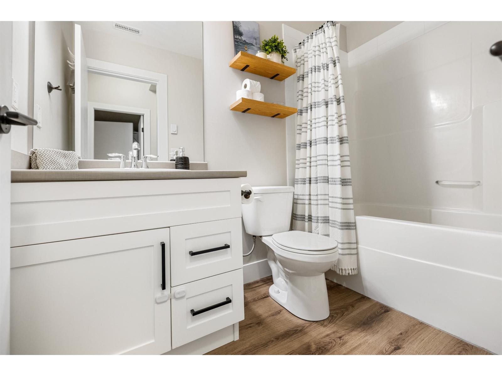 10392 WEDGEWOOD DRIVE, Fairfield Island, Chilliwack