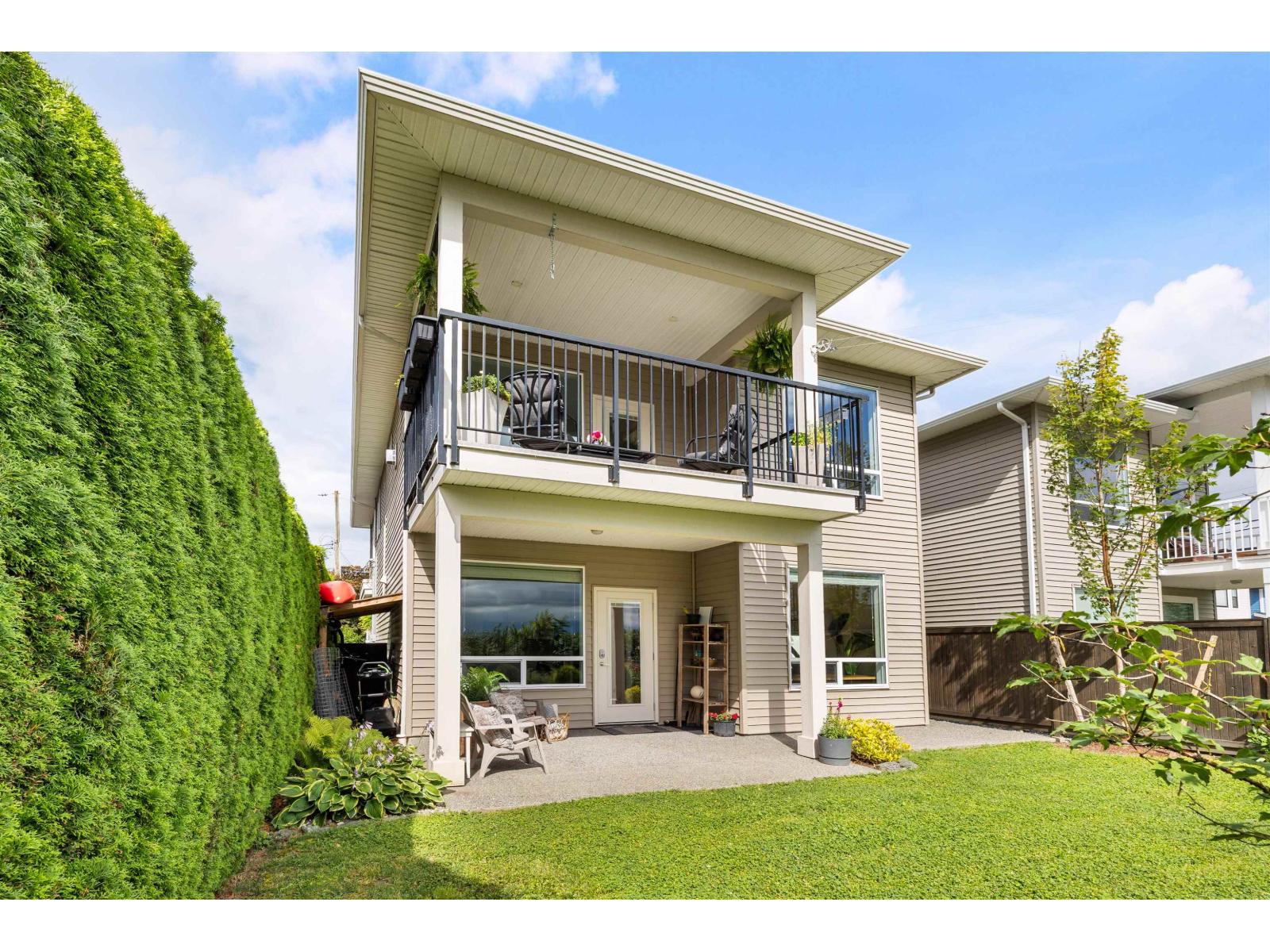 10392 WEDGEWOOD DRIVE, Fairfield Island, Chilliwack