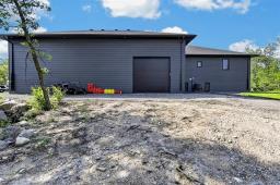 41095 Richland Road, Anola, MB R5L0K8 Photo 44