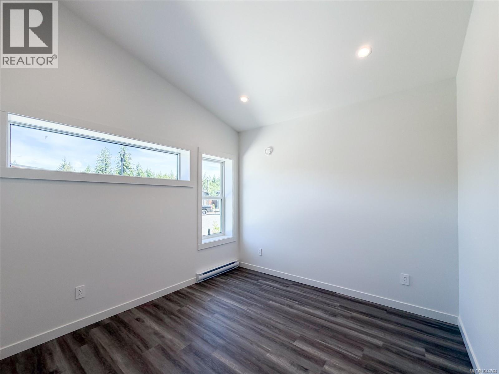#49 3025 Royston Rd - Image 18
