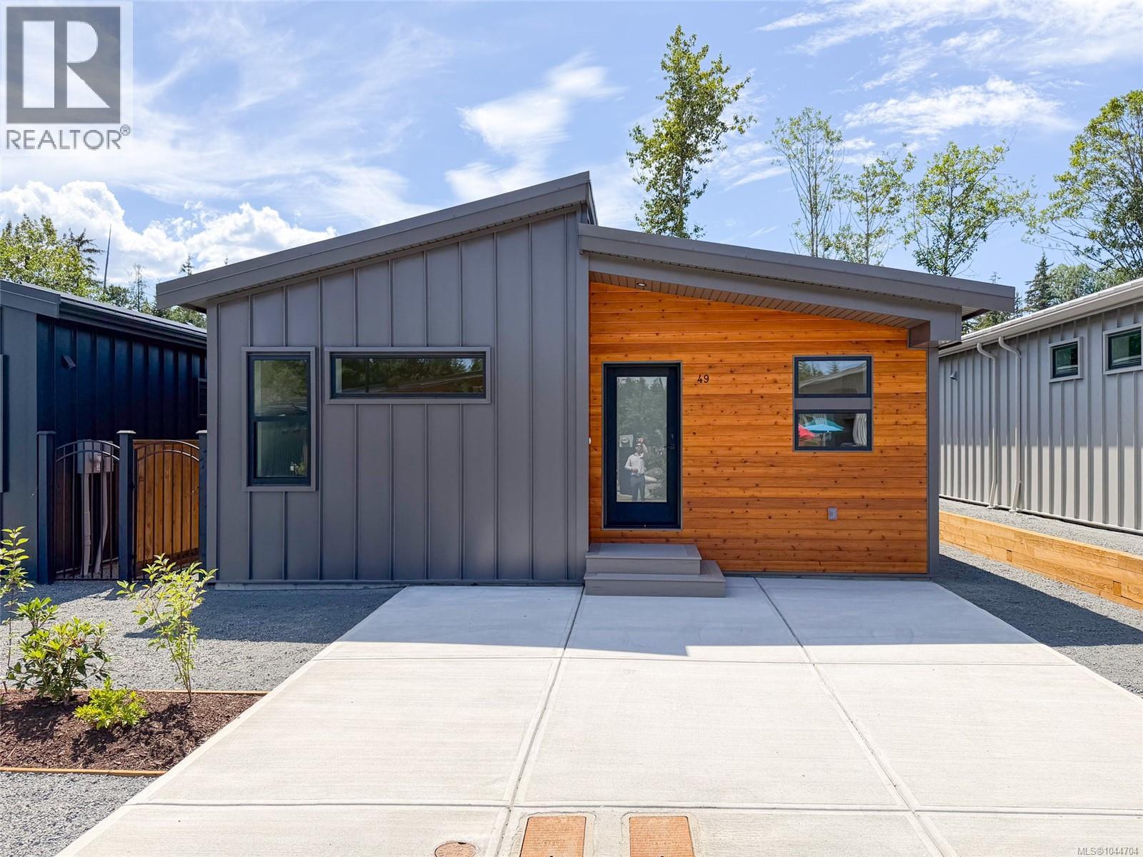 #49 3025 Royston Rd - Image 3