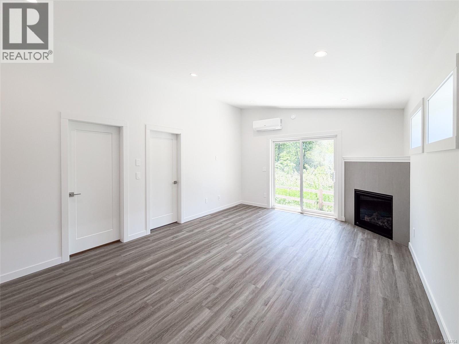 #49 3025 Royston Rd - Image 10