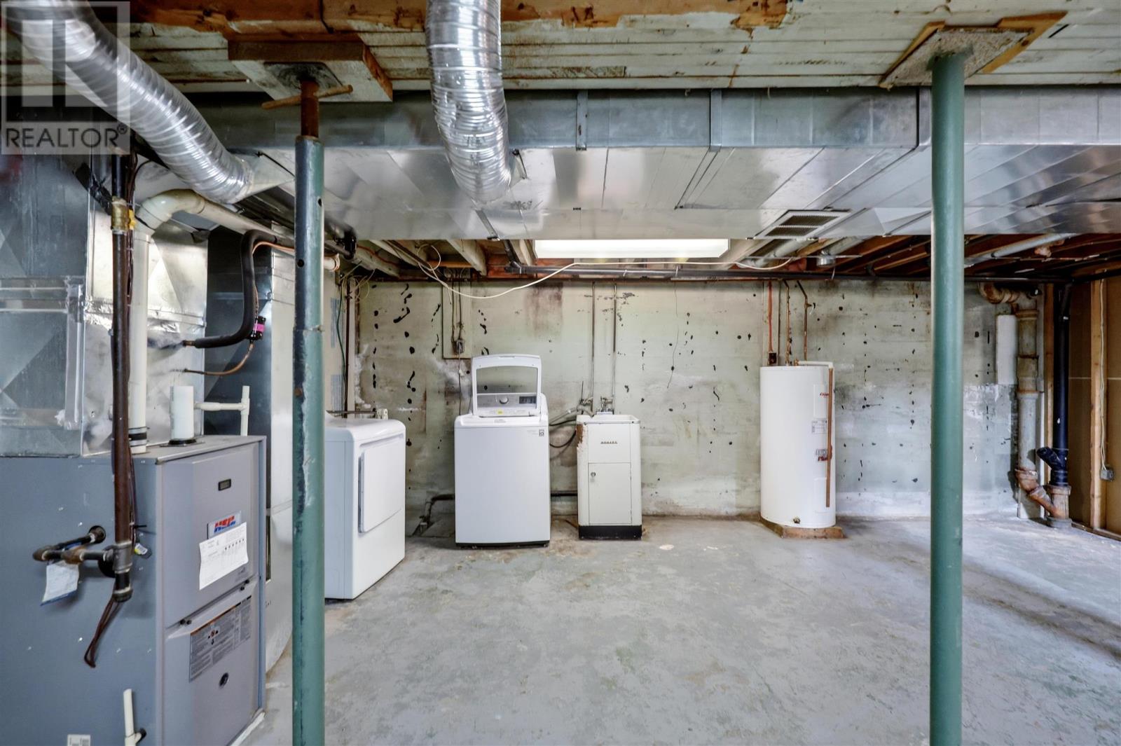 37 Government RD - Image 25