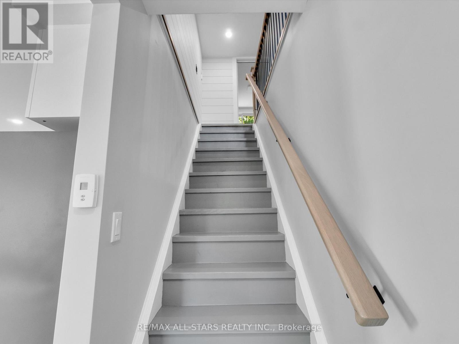 1435 FALKENBURG ROAD - Image 33