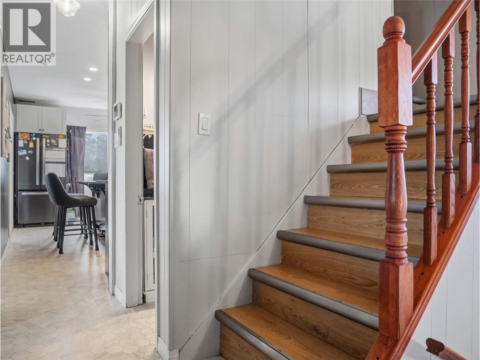 4800 47 Avenue - Image 3