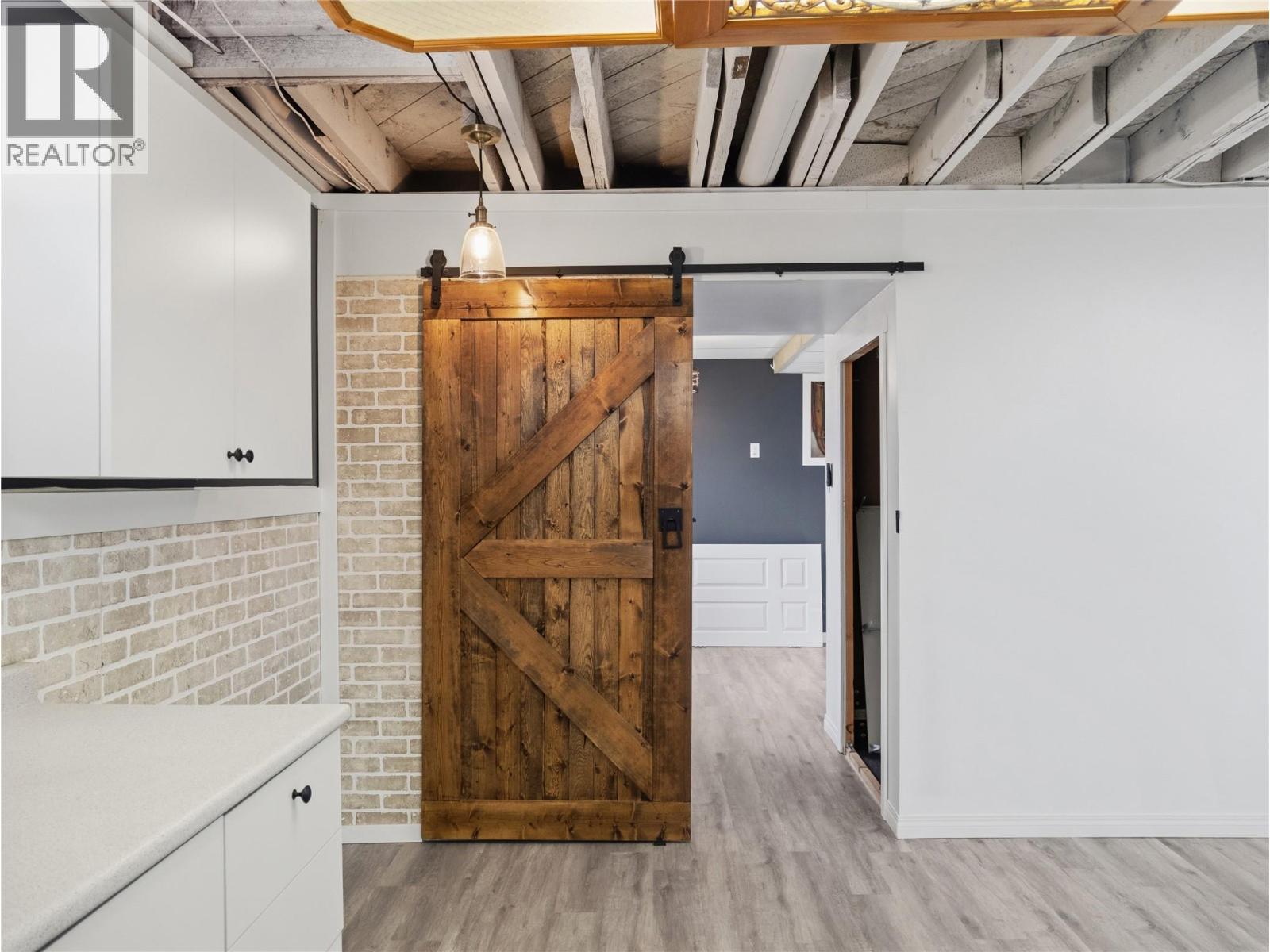 4800 47 Avenue - Image 28