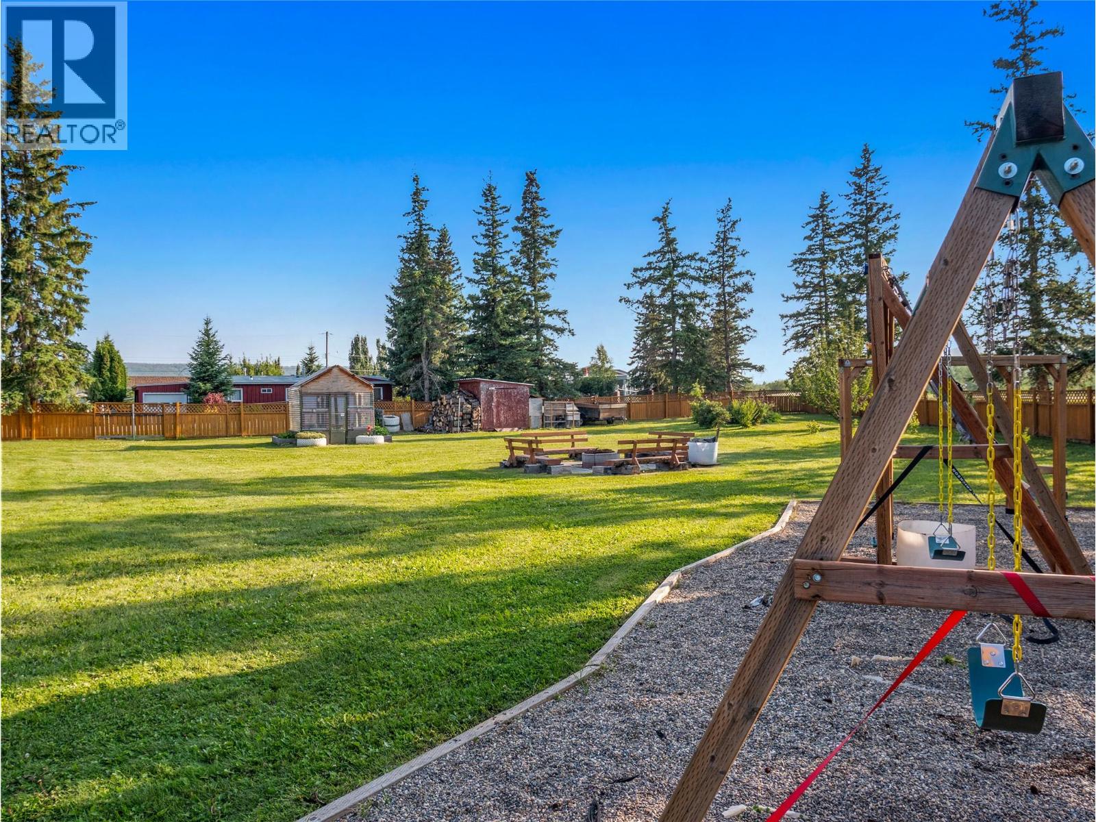 4800 47 Avenue - 71