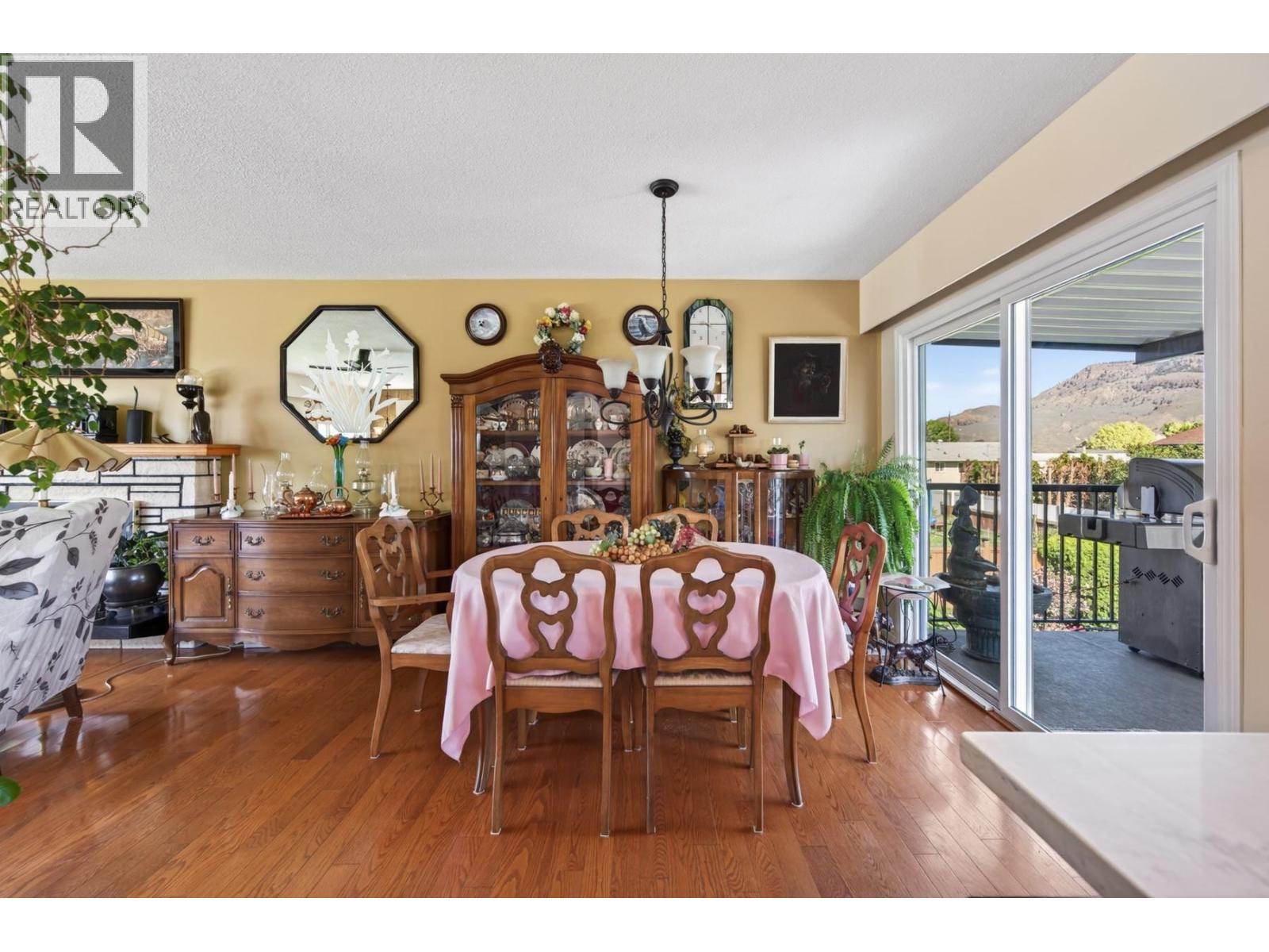 2660 Argyle Avenue - 9