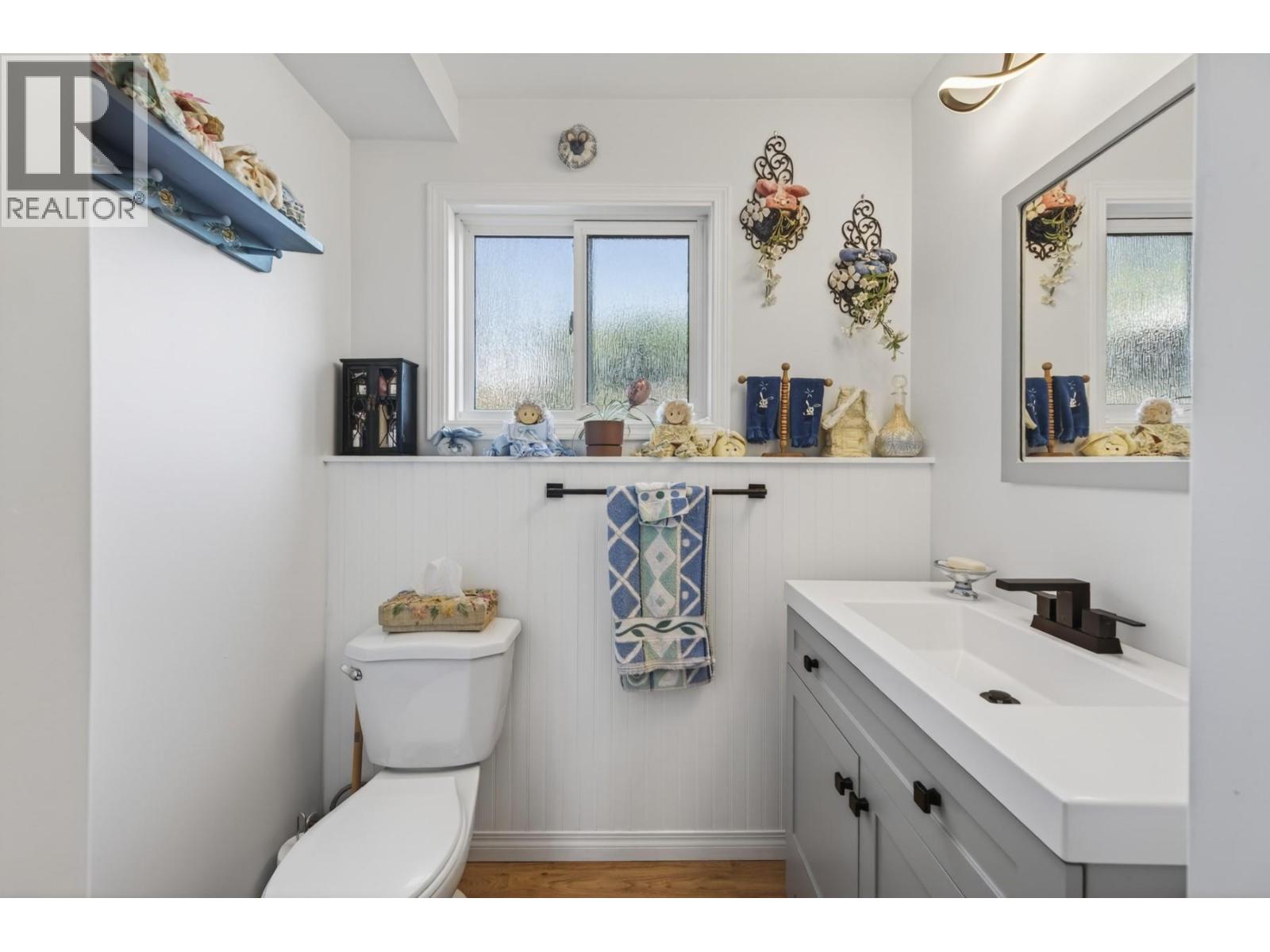 2660 Argyle Avenue - Image 29