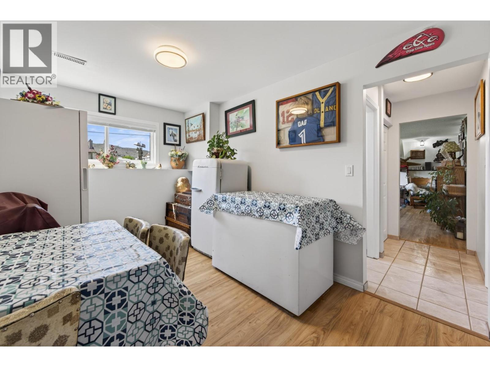 2660 Argyle Avenue - 26