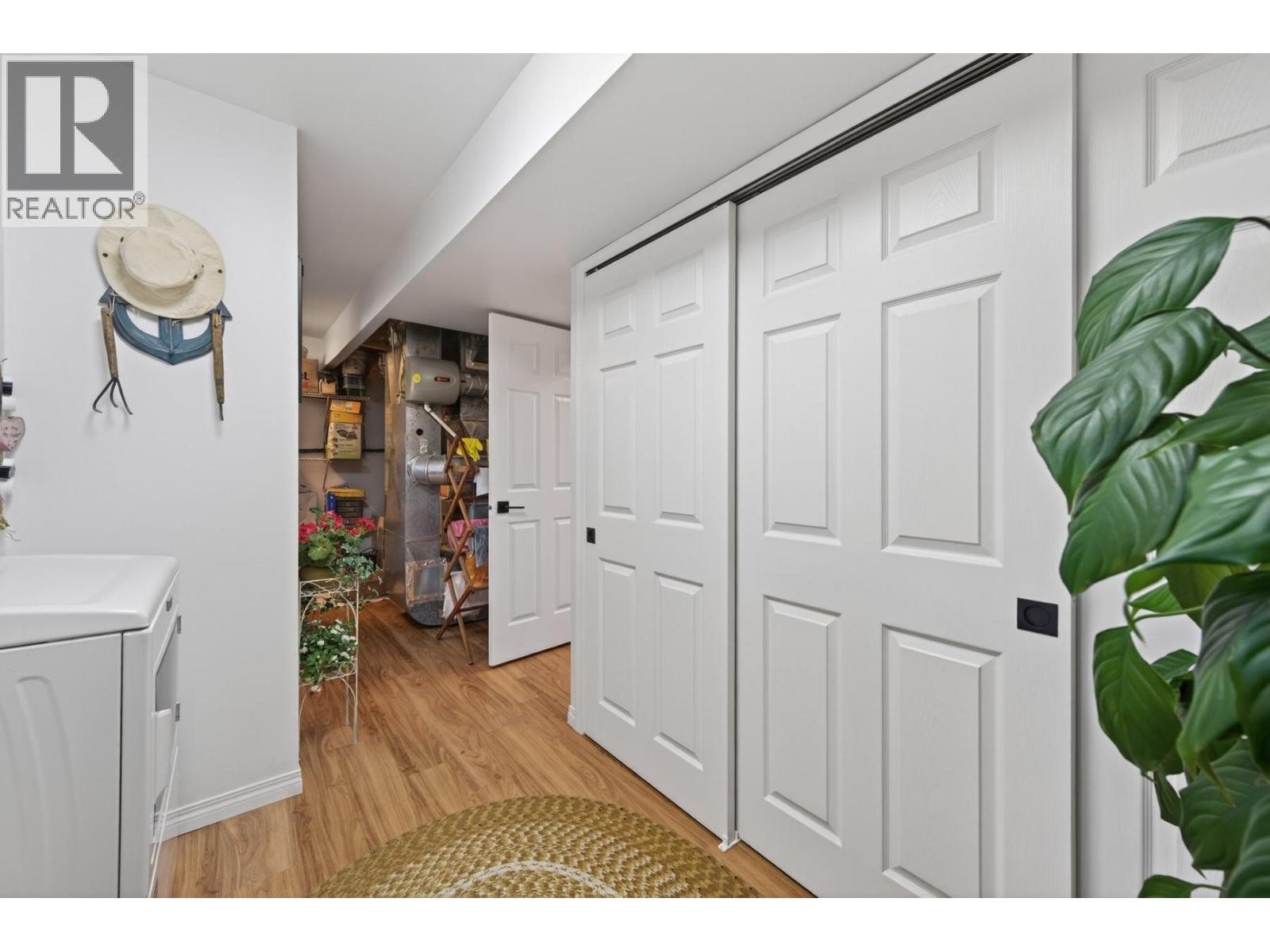 2660 Argyle Avenue - Image 28