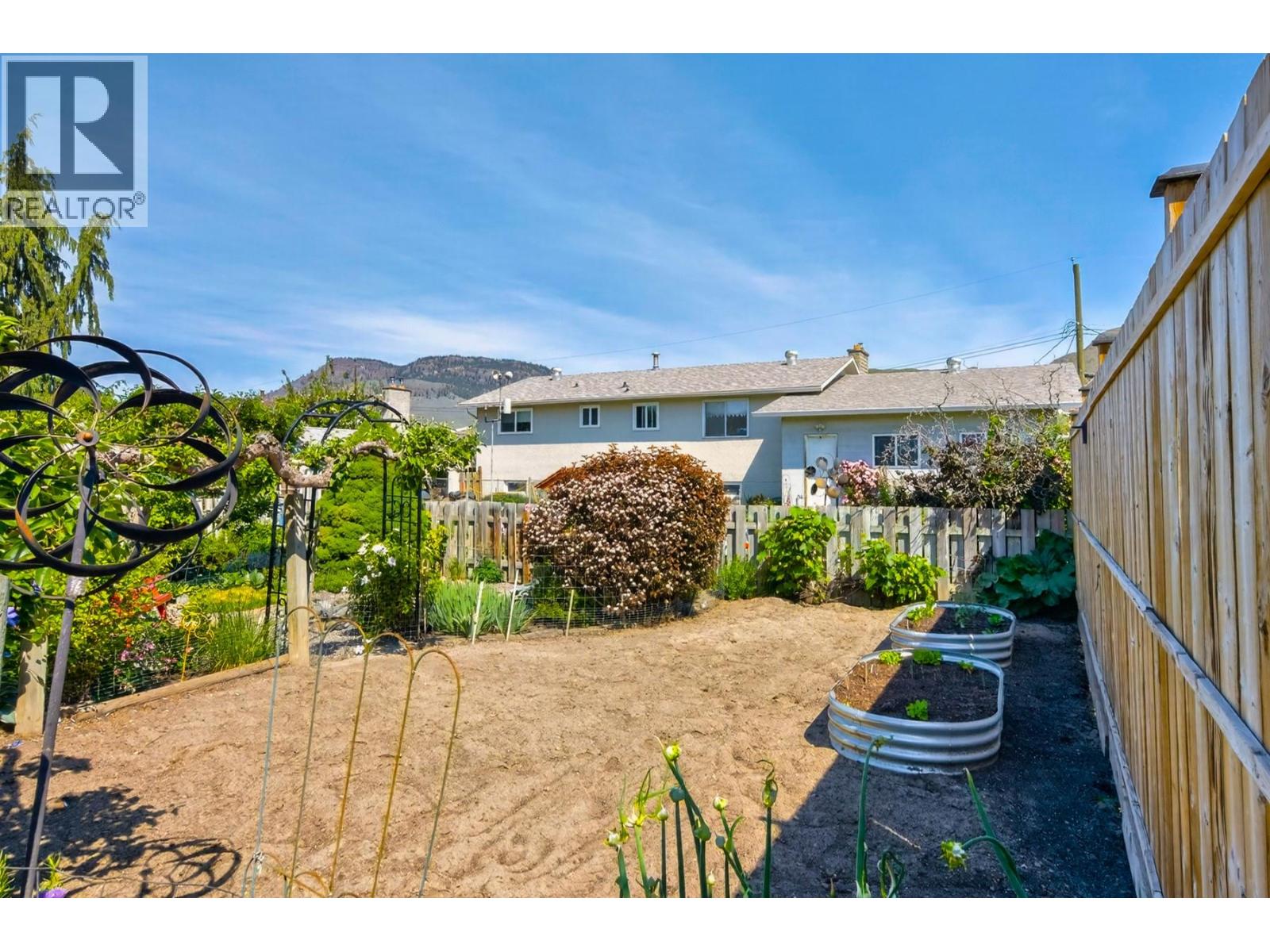 2660 Argyle Avenue - 37
