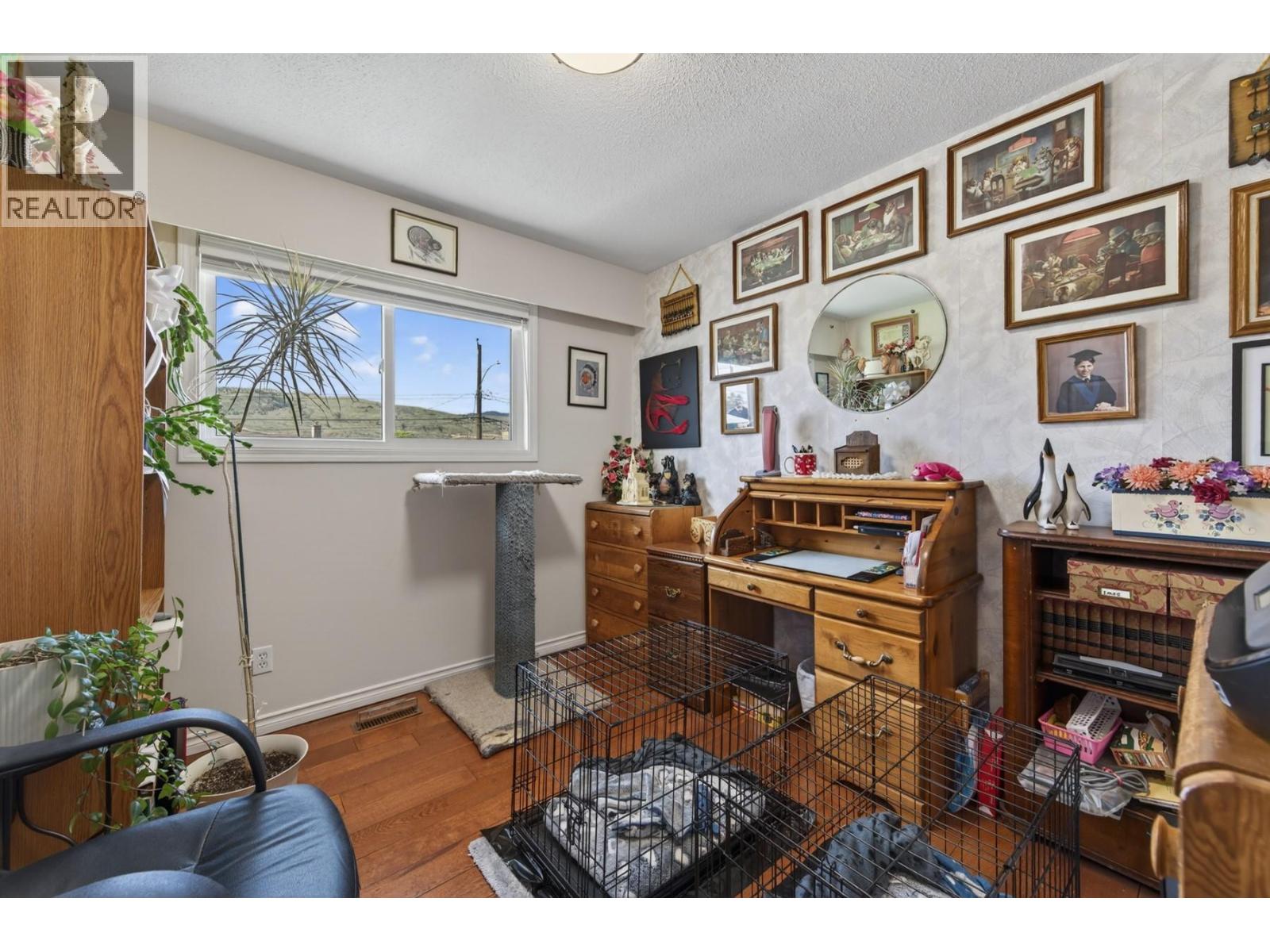 2660 Argyle Avenue - Image 20