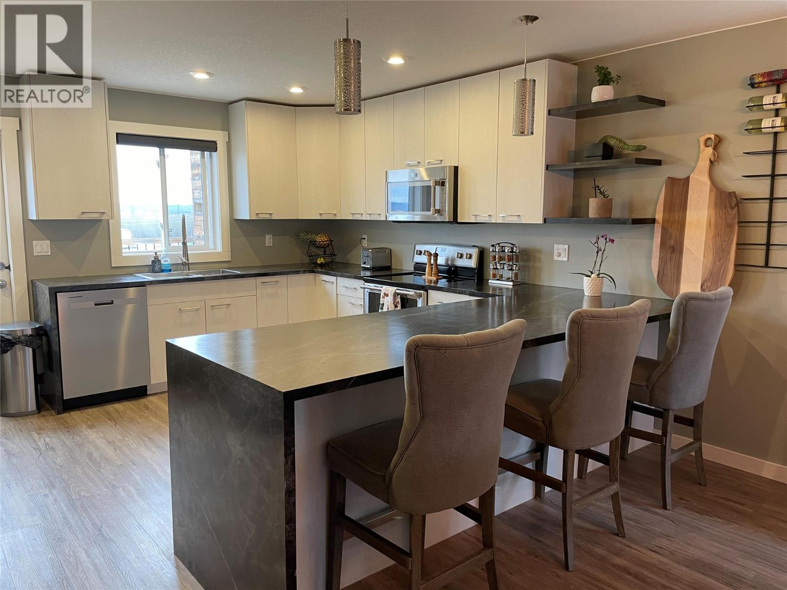 8221 19A Street - 7