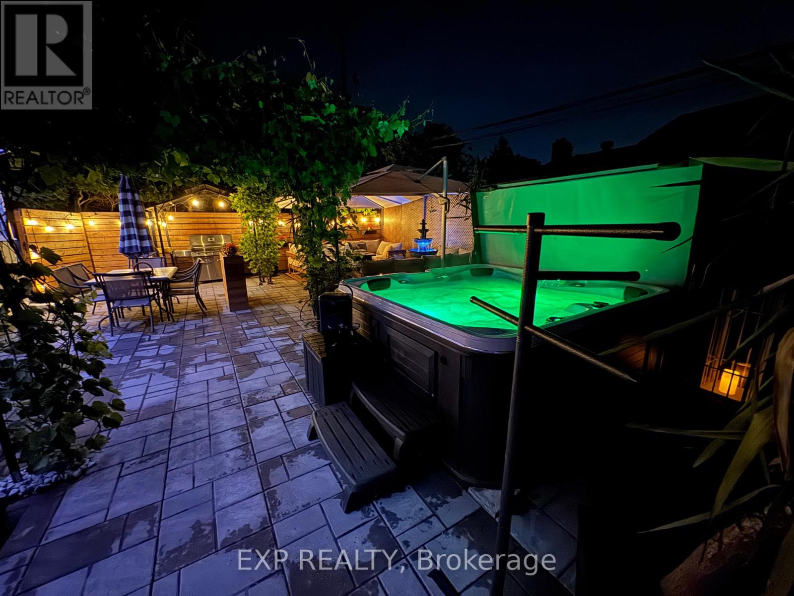 748 WESTON DRIVE - 35